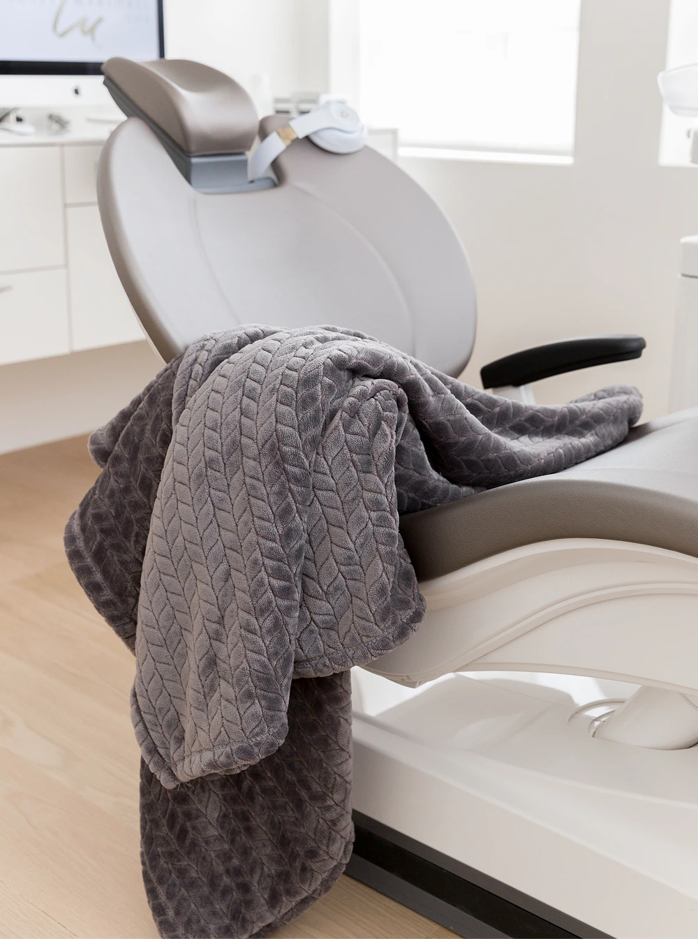 dental treatment chair