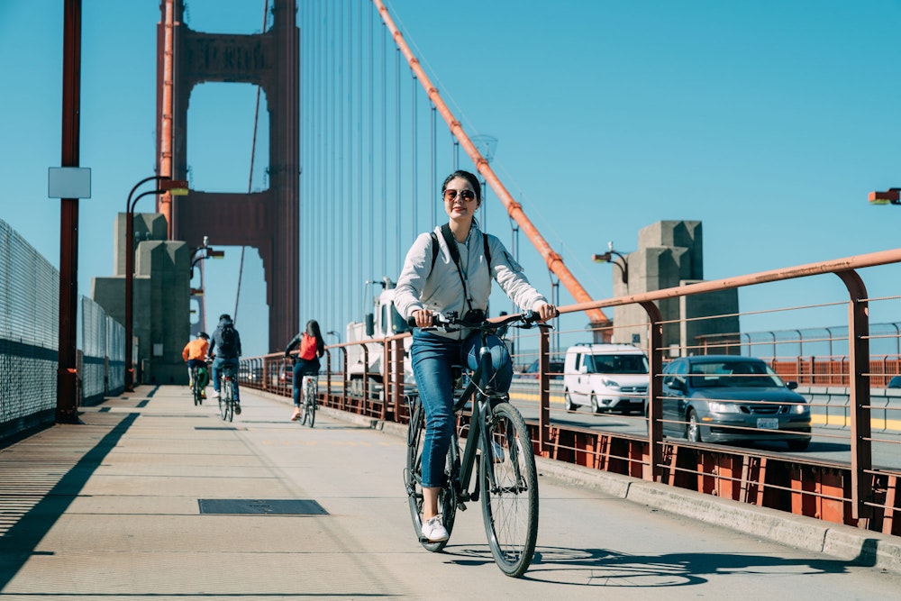 CYCLIST ON GOLDEN GATE BRIDGE