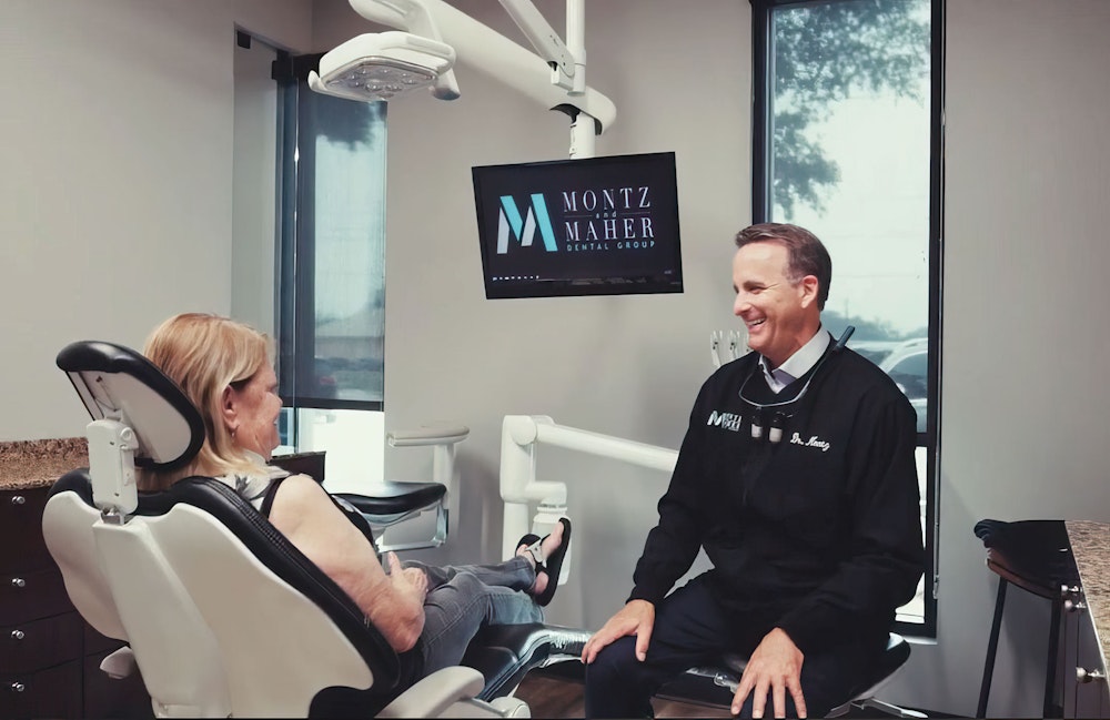 Dr. Montz speaking with a patient