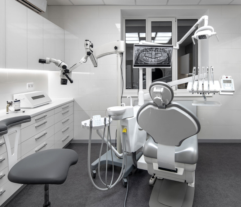 Renew Dental Partners exam chair