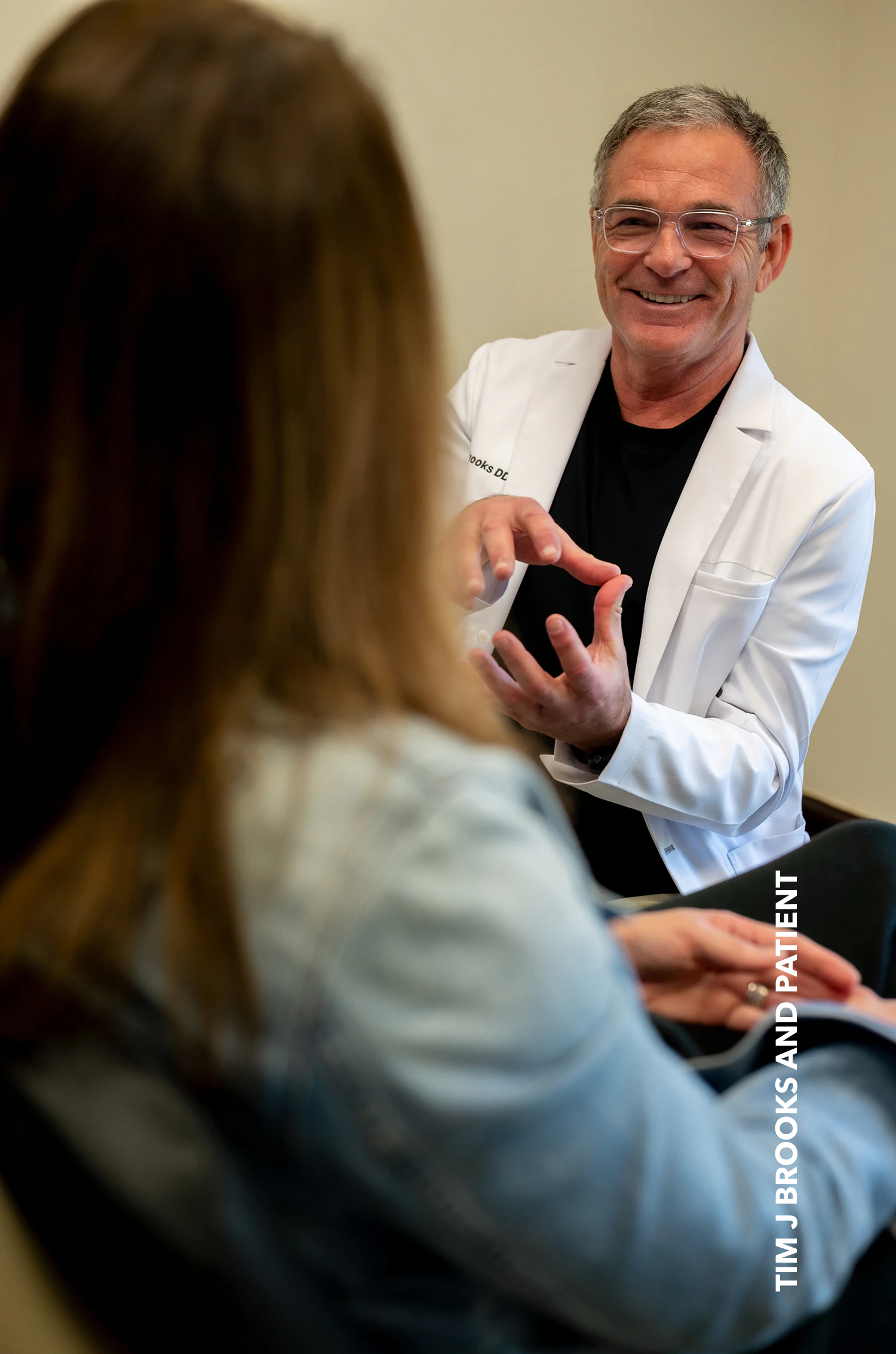 Photo of Dr. Brooks with patient
