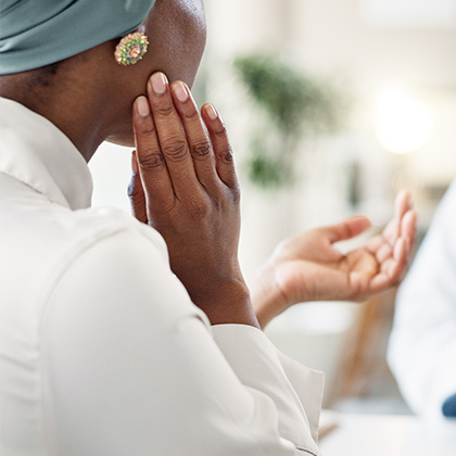 woman with jaw pain